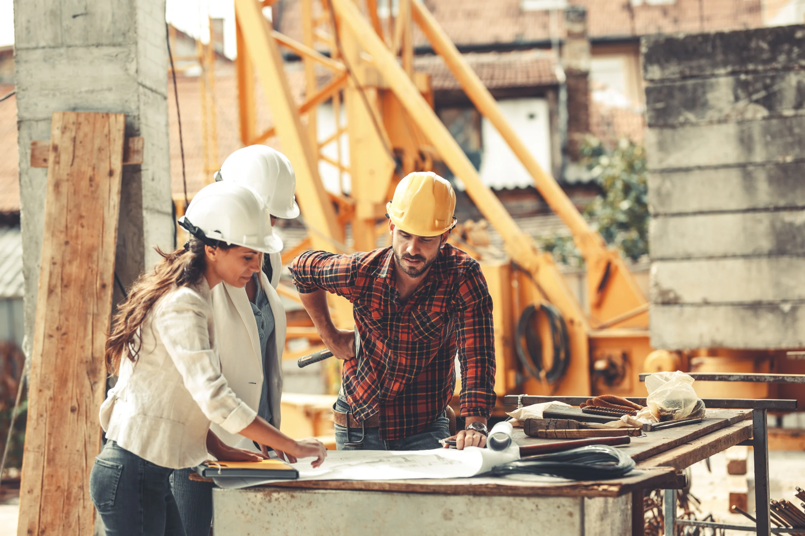 How to figure labor cost in construction?